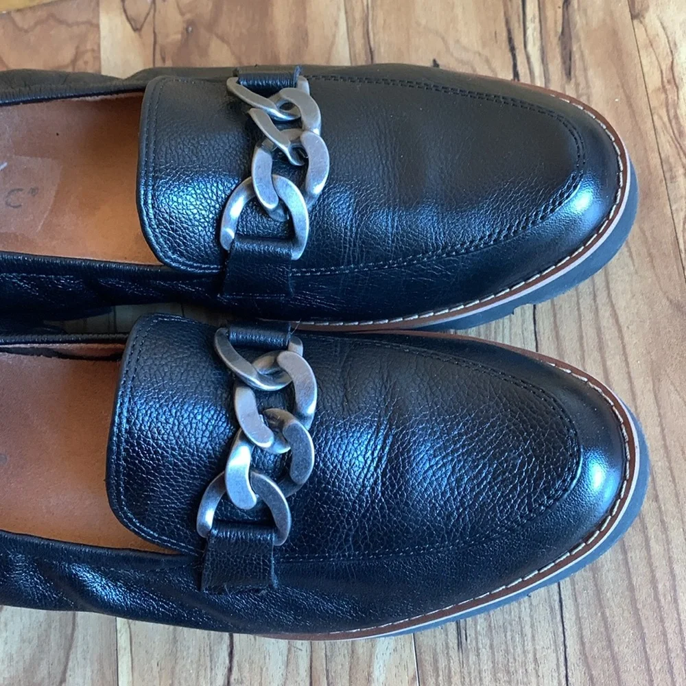 Vionic Cynthia black leather comfort chunky loafers arch support size 8-1/2 EUC